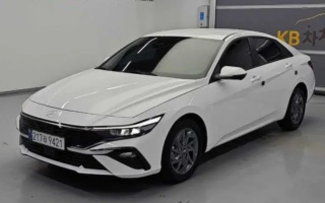 아반떼HD 중고차 더 뉴 아반떼 (CN7) 1.6 가솔린 매물 사진 17 - 2025/02 9,338km